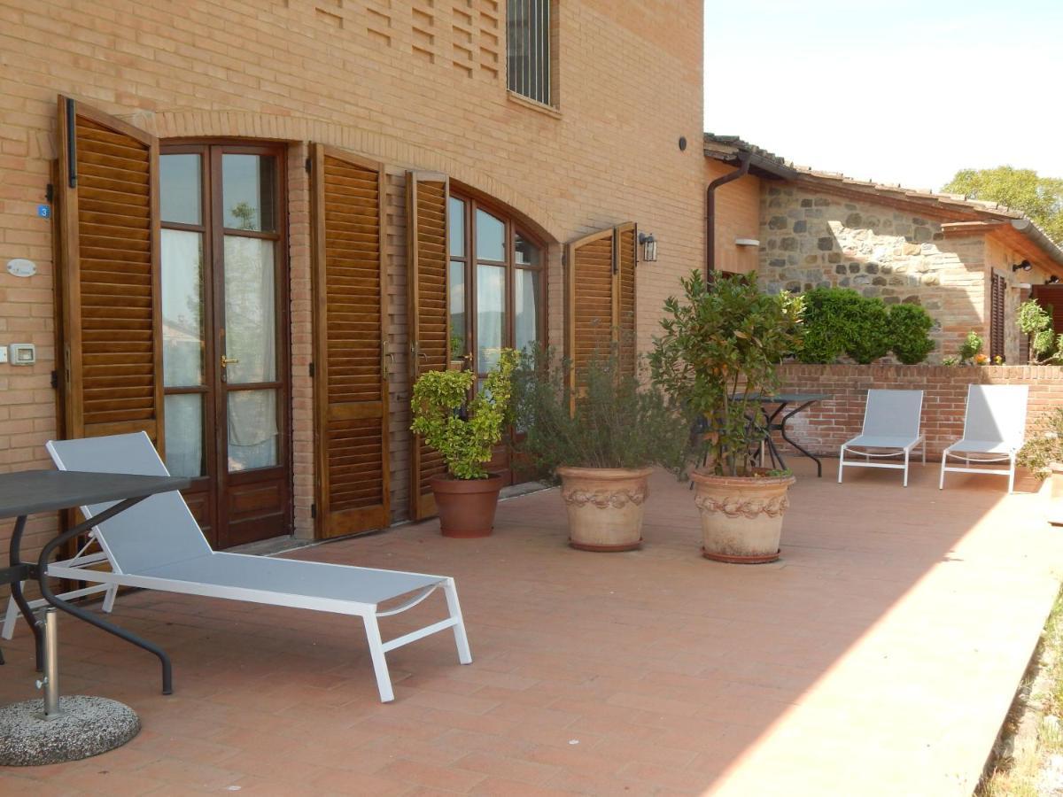 Fullino Nero Rta - Residenza Turistico Alberghiera Siena Buitenkant foto