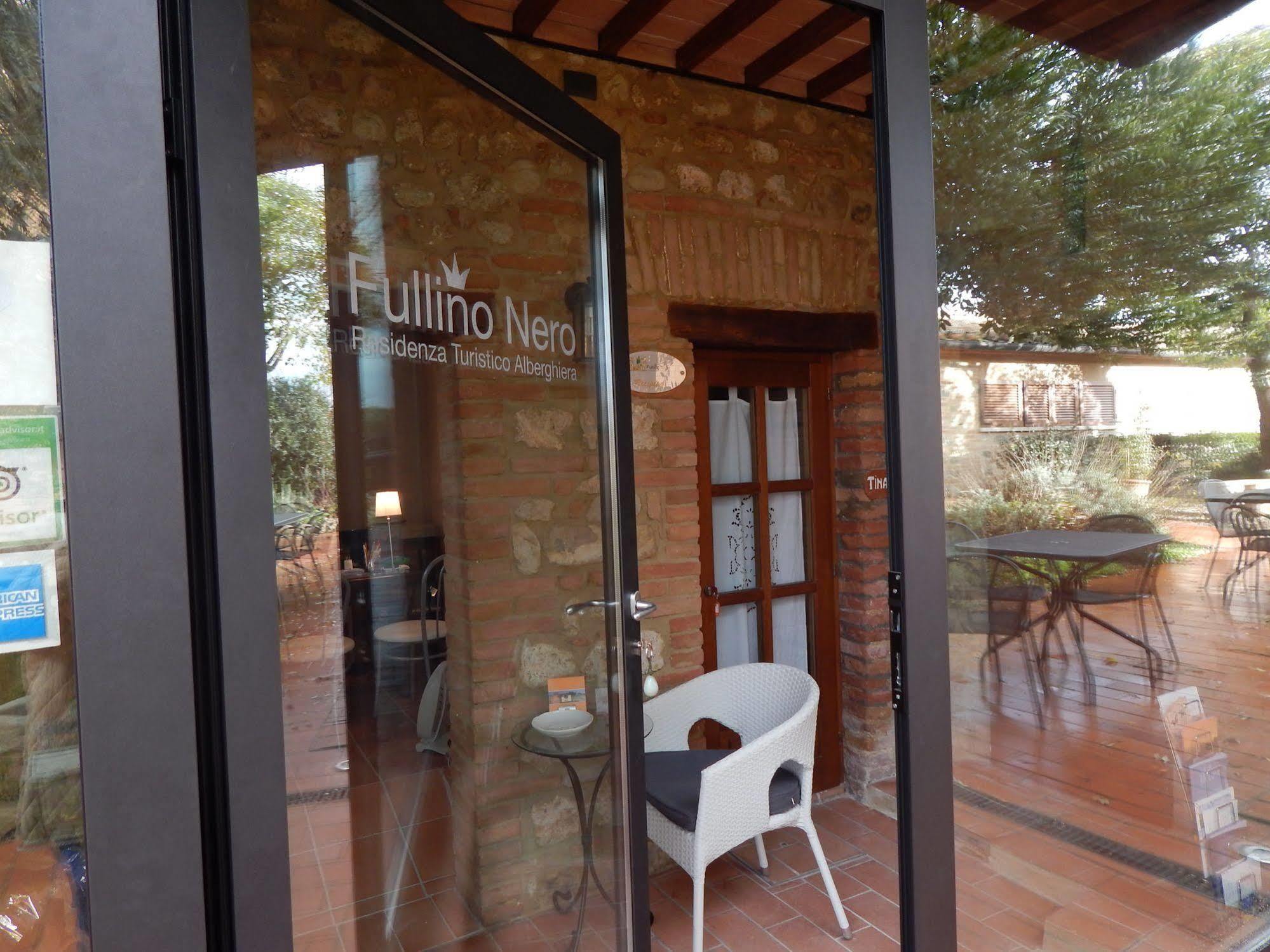 Fullino Nero Rta - Residenza Turistico Alberghiera Siena Buitenkant foto