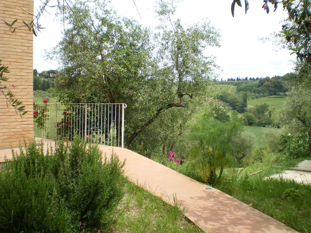 Fullino Nero Rta - Residenza Turistico Alberghiera Siena Buitenkant foto